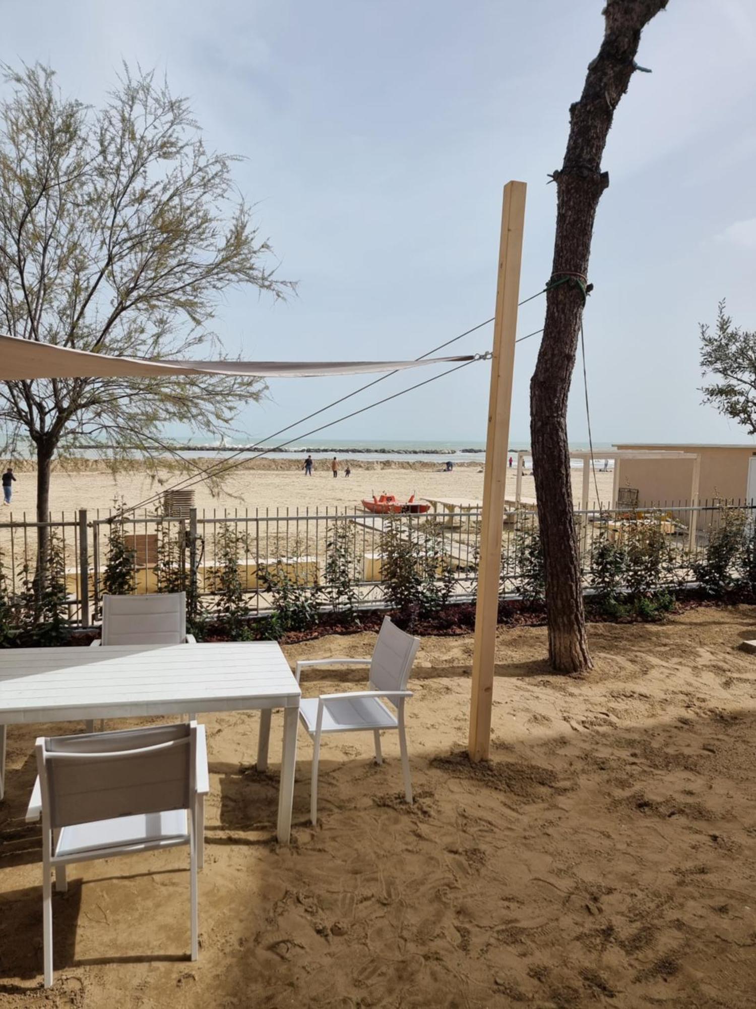 Villa Dolcevita Bellaria-Igea Marina Buitenkant foto
