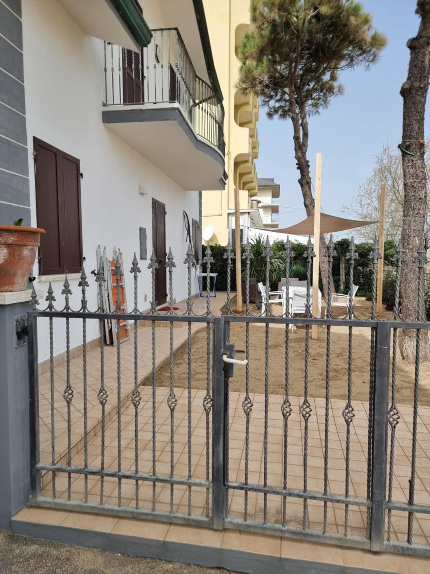 Villa Dolcevita Bellaria-Igea Marina Buitenkant foto