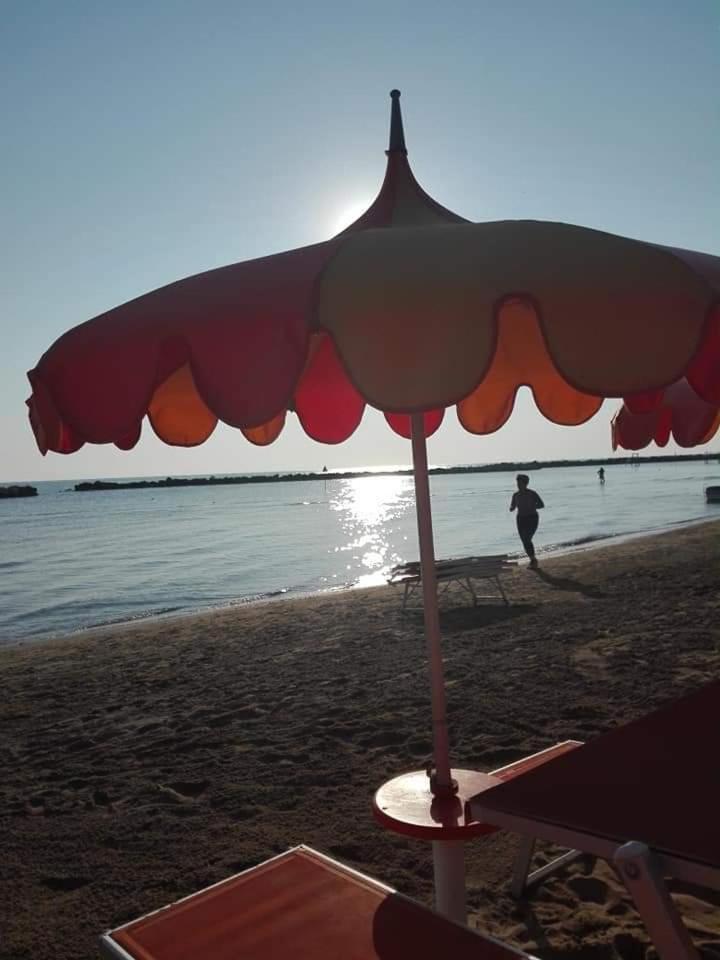 Villa Dolcevita Bellaria-Igea Marina Buitenkant foto