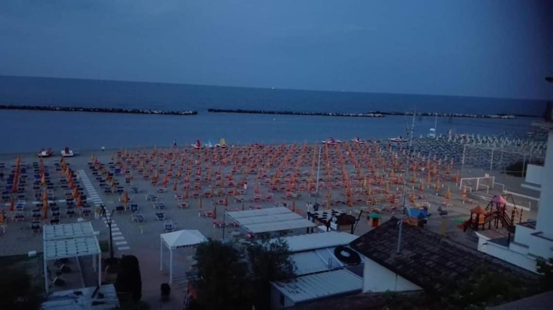 Villa Dolcevita Bellaria-Igea Marina Buitenkant foto