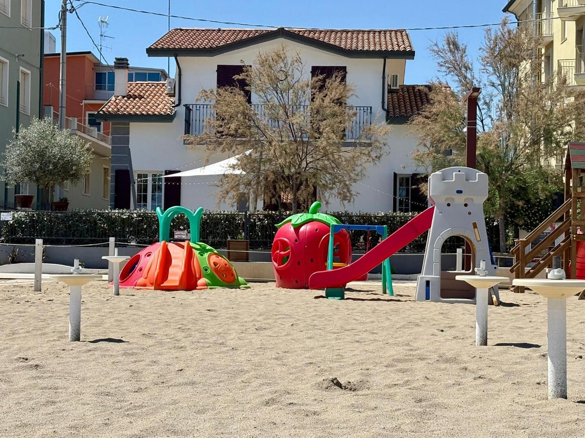 Villa Dolcevita Bellaria-Igea Marina Buitenkant foto